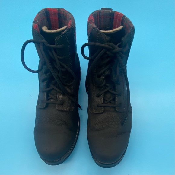 LL Bean US size 7.5 Charcoal Leather Park Ridge Casual Lace Up Boot w/ Red Plaid - Picture 1 of 6